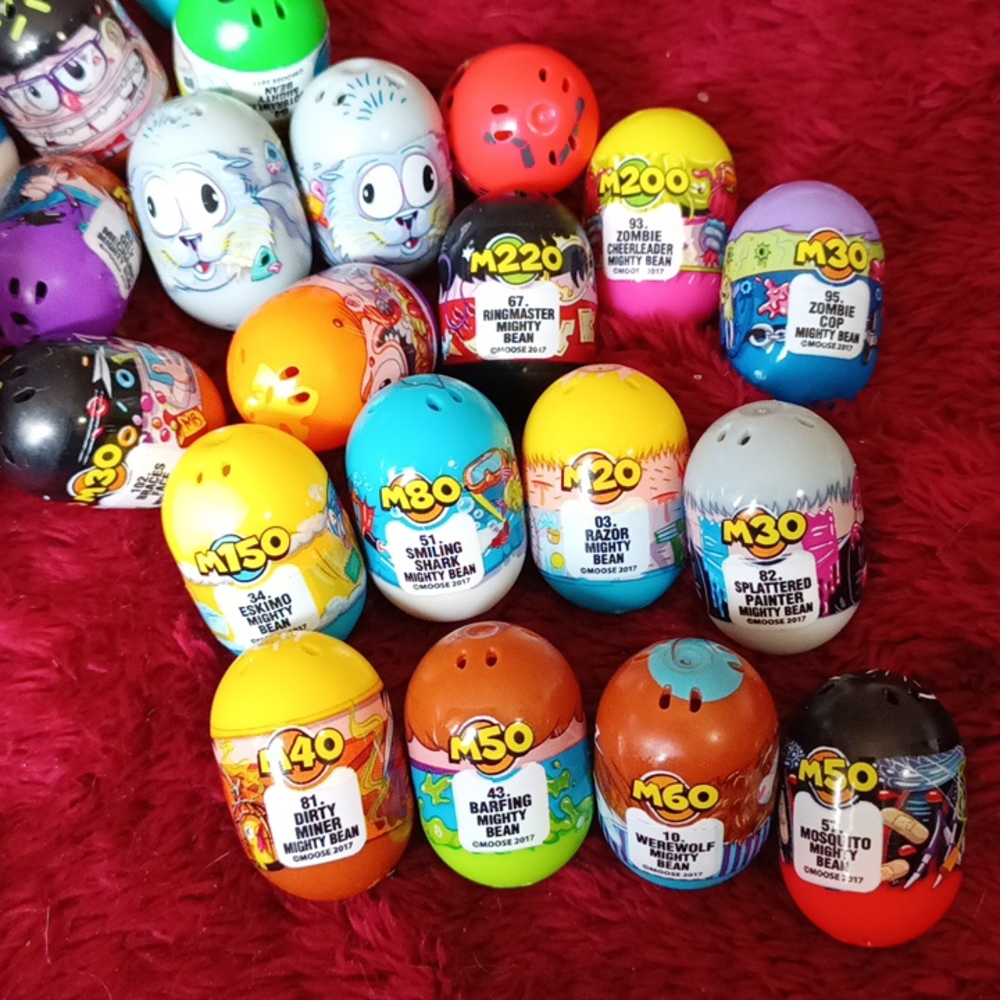 Mighty Beanz Double set Plus Additional Beanz Game Marbles Surprise